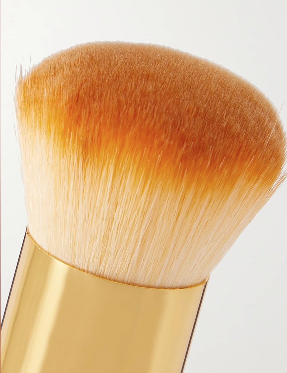 Nubyen Muse Highlighter Face Brush is designed for for flawless highlighter or powder application. This compact, vegan-friendly brush features slanted bristles for precise application on cheekbones, temples, and other sun-kissed areas. Perfect for travel and touch-ups, it delivers a natural glow with ease.
