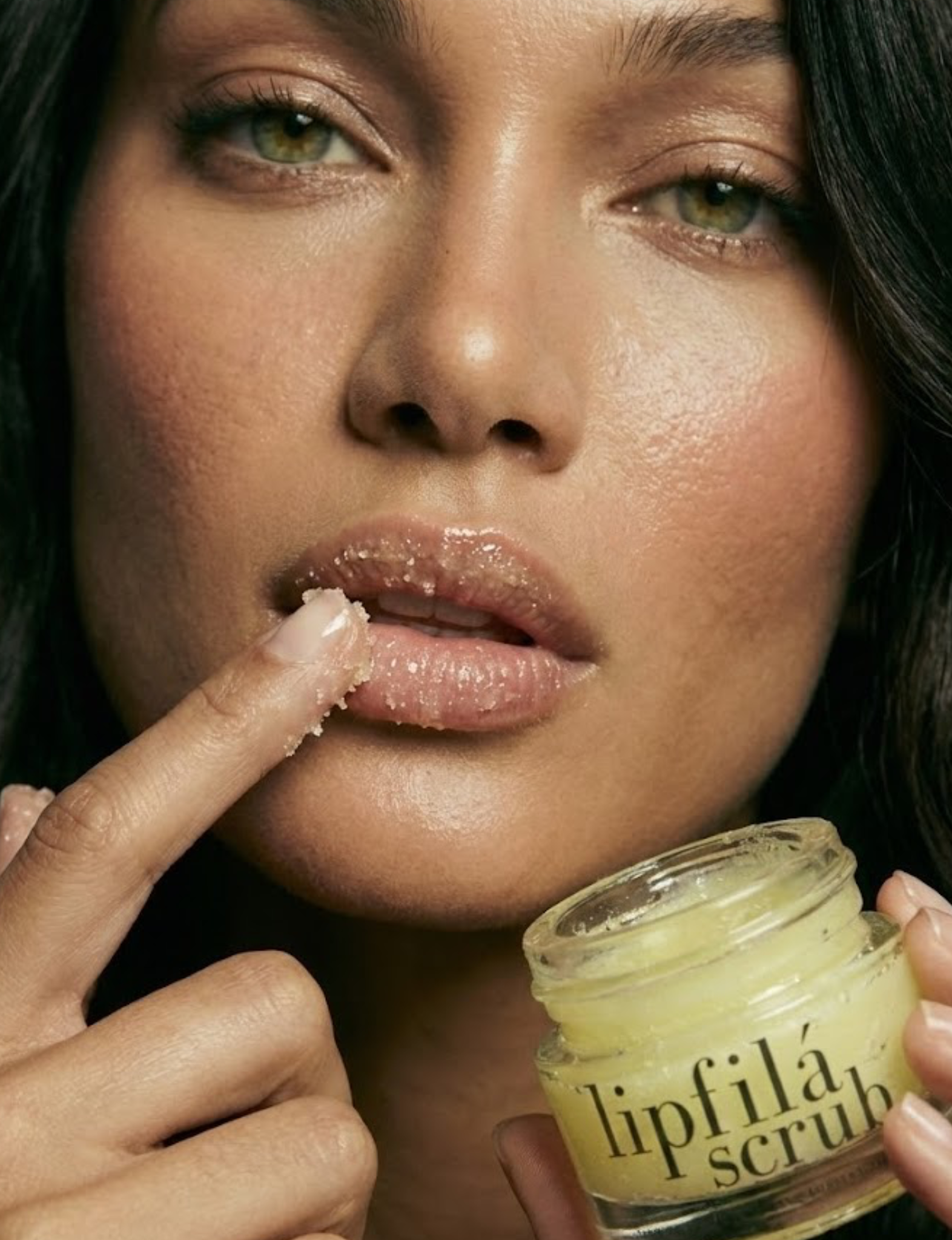 Nubyen Lip Filá Defining Lip Plumping Scrub