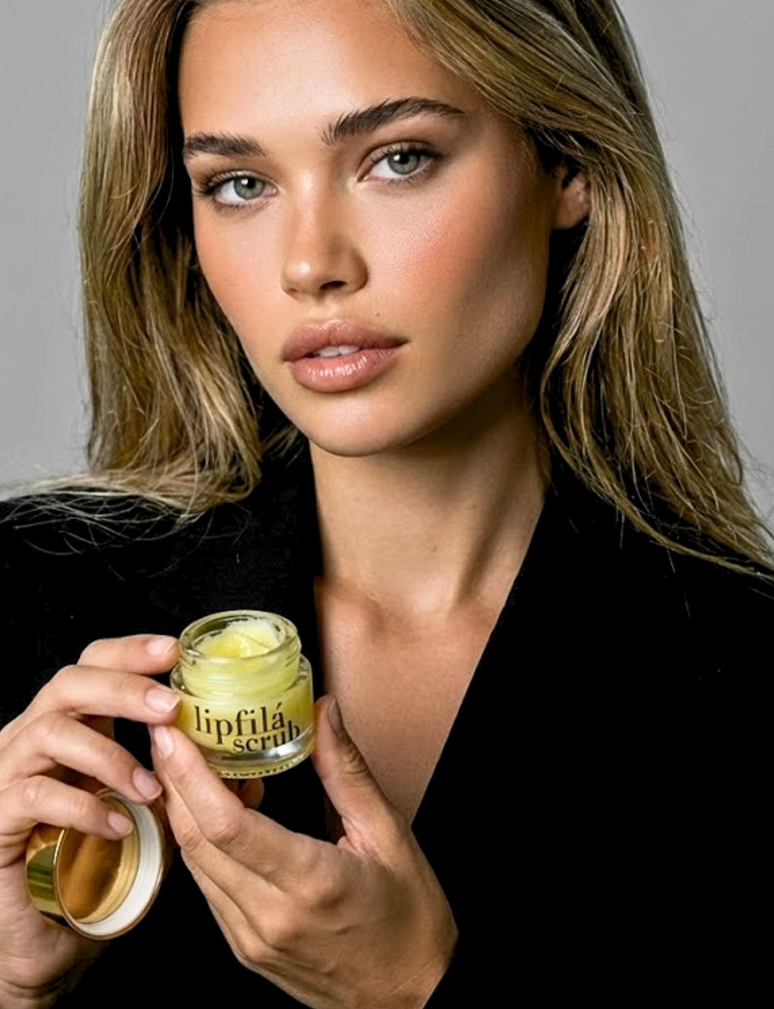 Nubyen Lip Filá Defining Lip Plumping Scrub