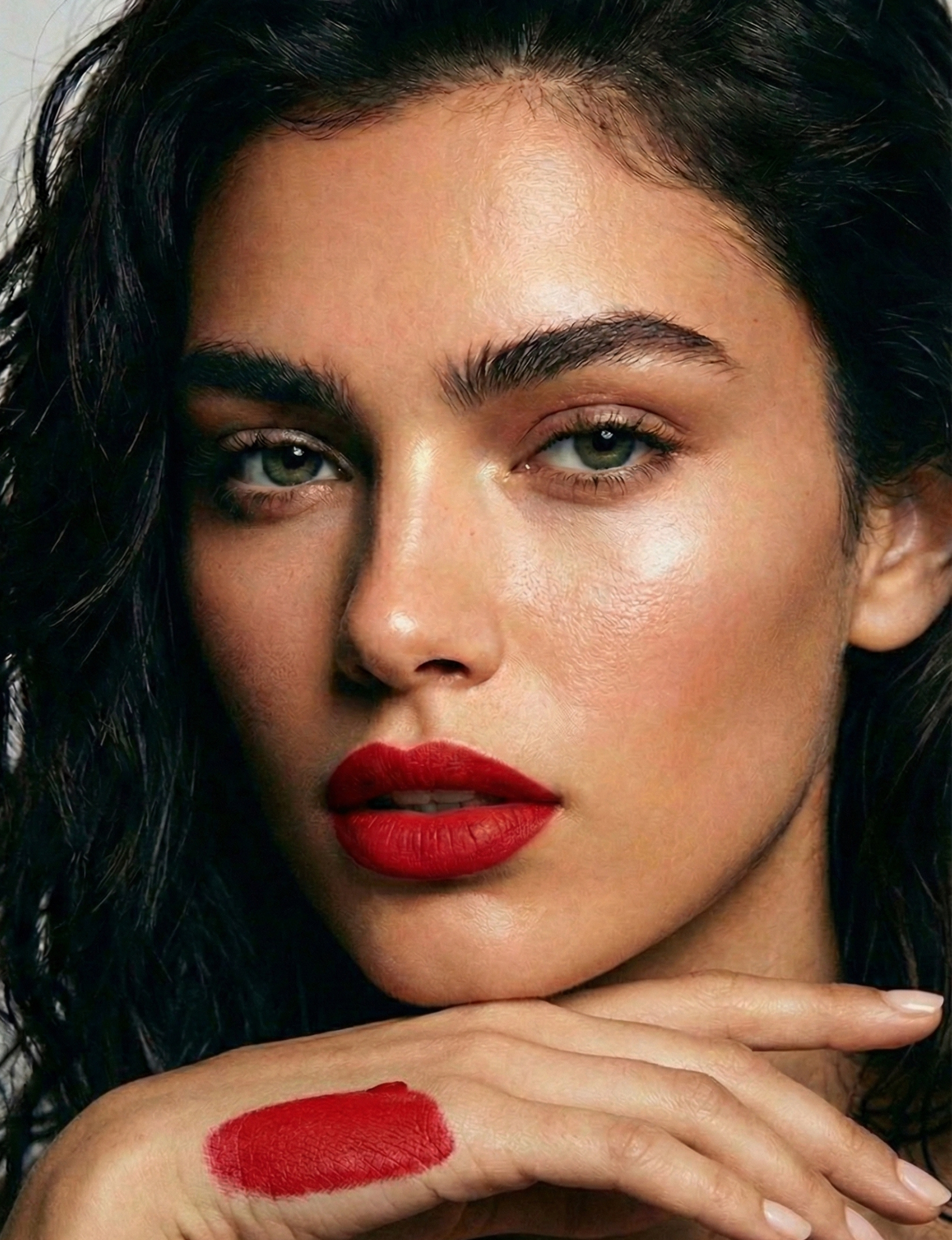 Nubyén Lip Prosperity Plumping Matte Lipstick – A luxurious matte lipstick that plumps, hydrates, and enhances lip volume naturally. Infused with nourishing ingredients like hyaluronic acid and cinnamon, it delivers bold, long-lasting color while keeping lips smooth and moisturized. 100% vegan, cruelty-free, and free from parabens and sulfates, this lipstick is perfect for fuller, healthier-looking lips. Created by medical professionals, it combines beauty and science for confident, radiant results