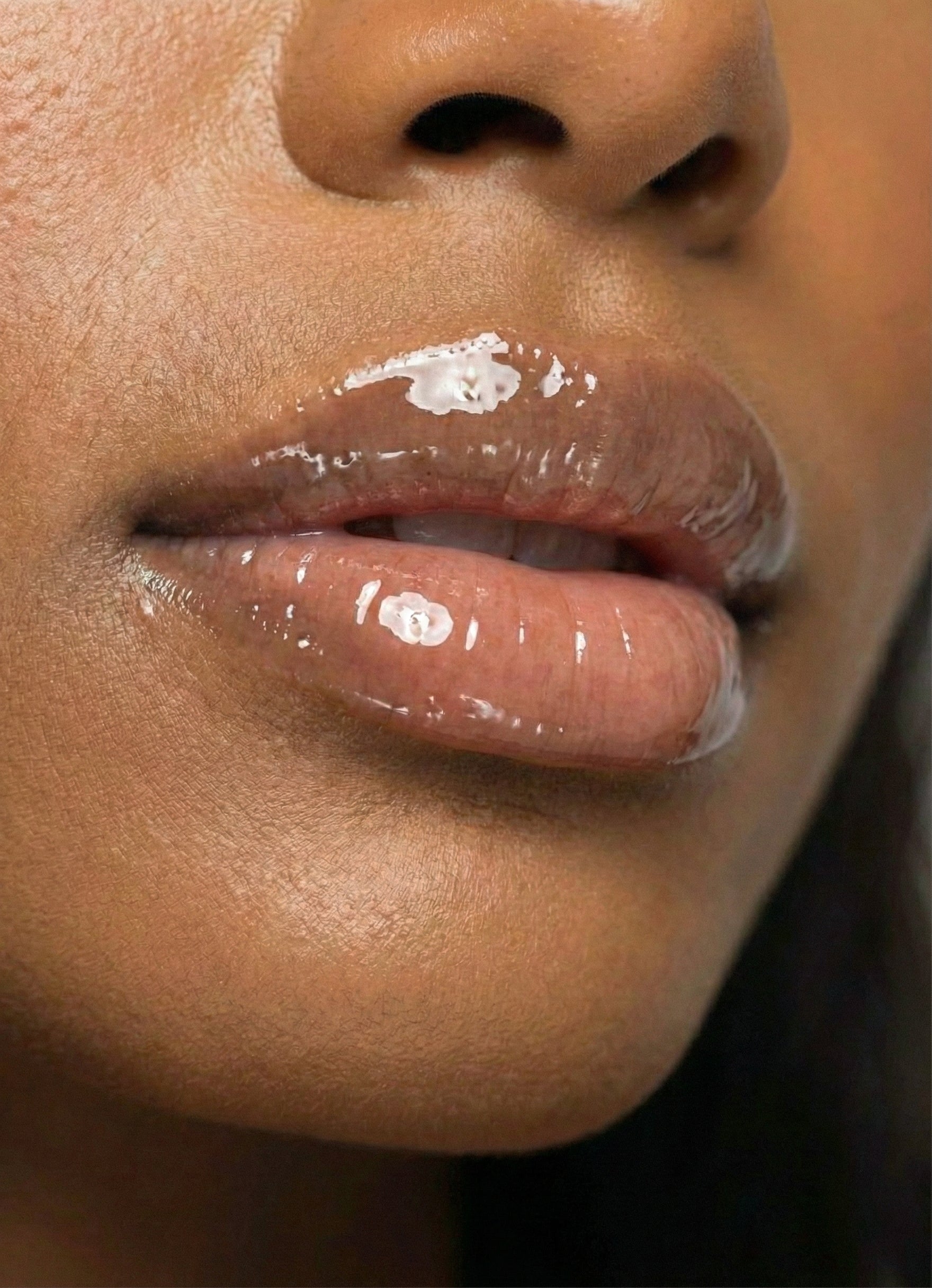 Nubyén Nude Lip Plumping Augmentation Gloss