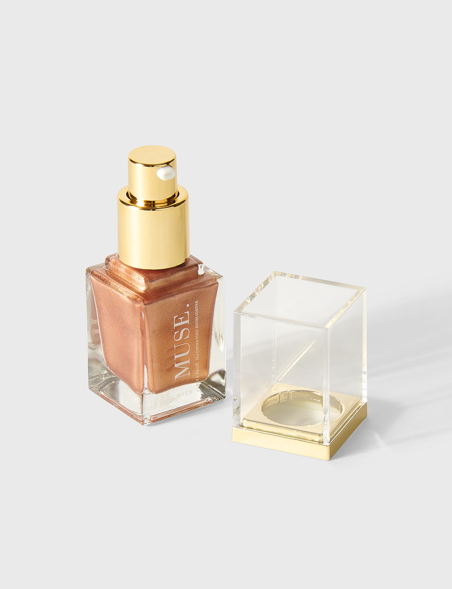 Enhance your natural glow with Nubyen Muse Papaya Fruit Illuminating Skin Highlighter. This water-based, highly pigmented serum brightens and rejuvenates skin with papaya extract, vitamin E, and pearlescent pigments. Perfect for face and body, it delivers a luminous, dewy finish for a flawless complexion