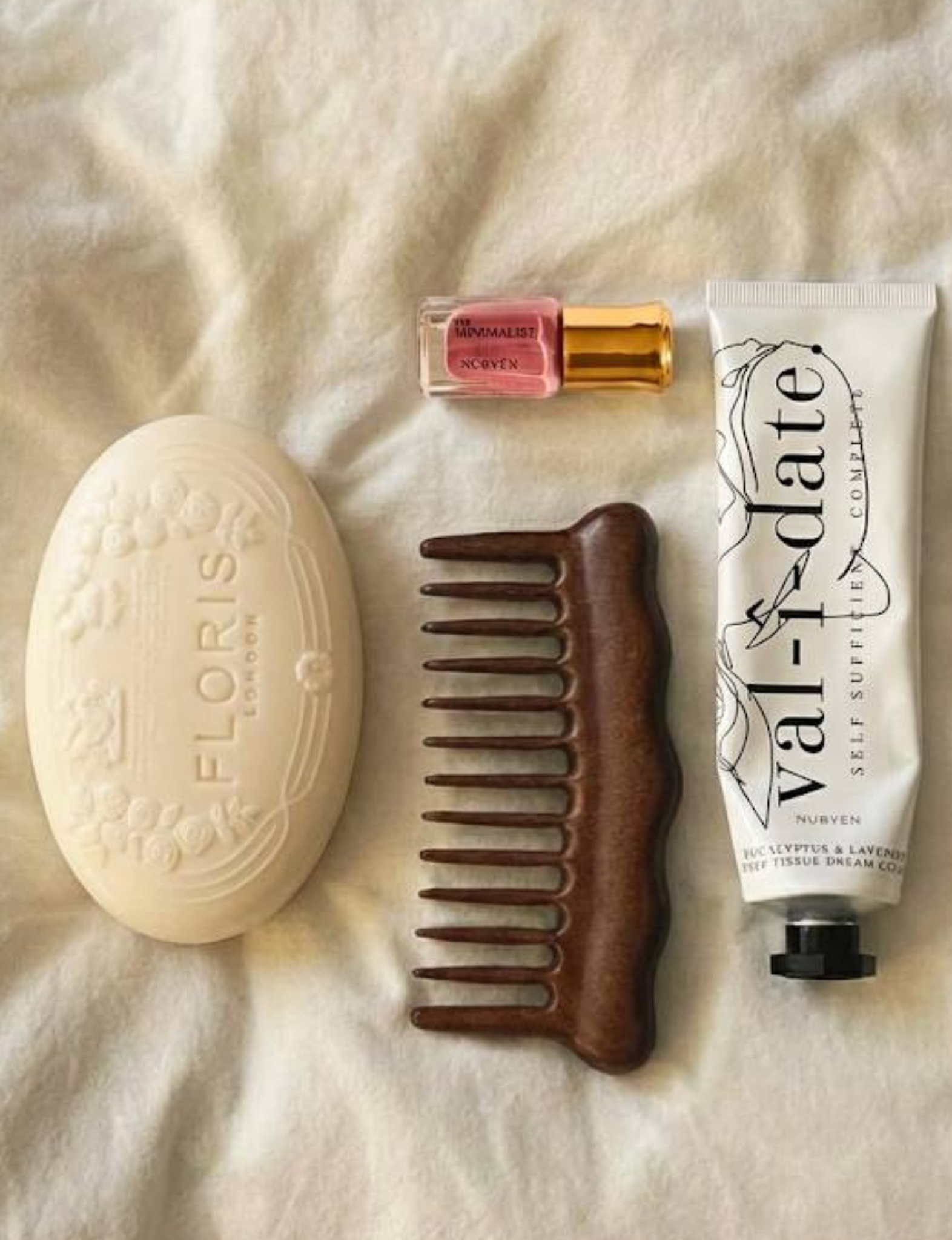 Nubyén Val-î-date Eucalyptus &amp; Lavender Deep Tissue Dream Cream - Soothing moisturizer for muscle tension relief and post-workout recovery. Enriched with natural ingredients like Manuka honey, grape-seed oil, and eucalyptus to brighten, hydrate, and soothe. Vegan, cruelty-free, and sustainable