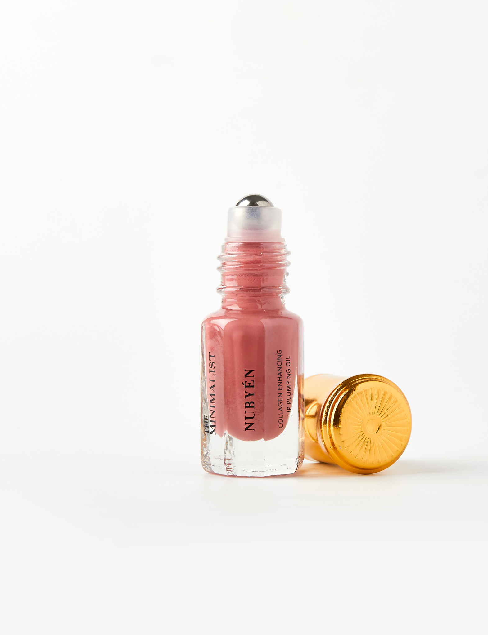 Achieve instant volume with Nubyen Lip Plumping Oil – enriched with marine collagen and AHAs for hydrated, plump lips.