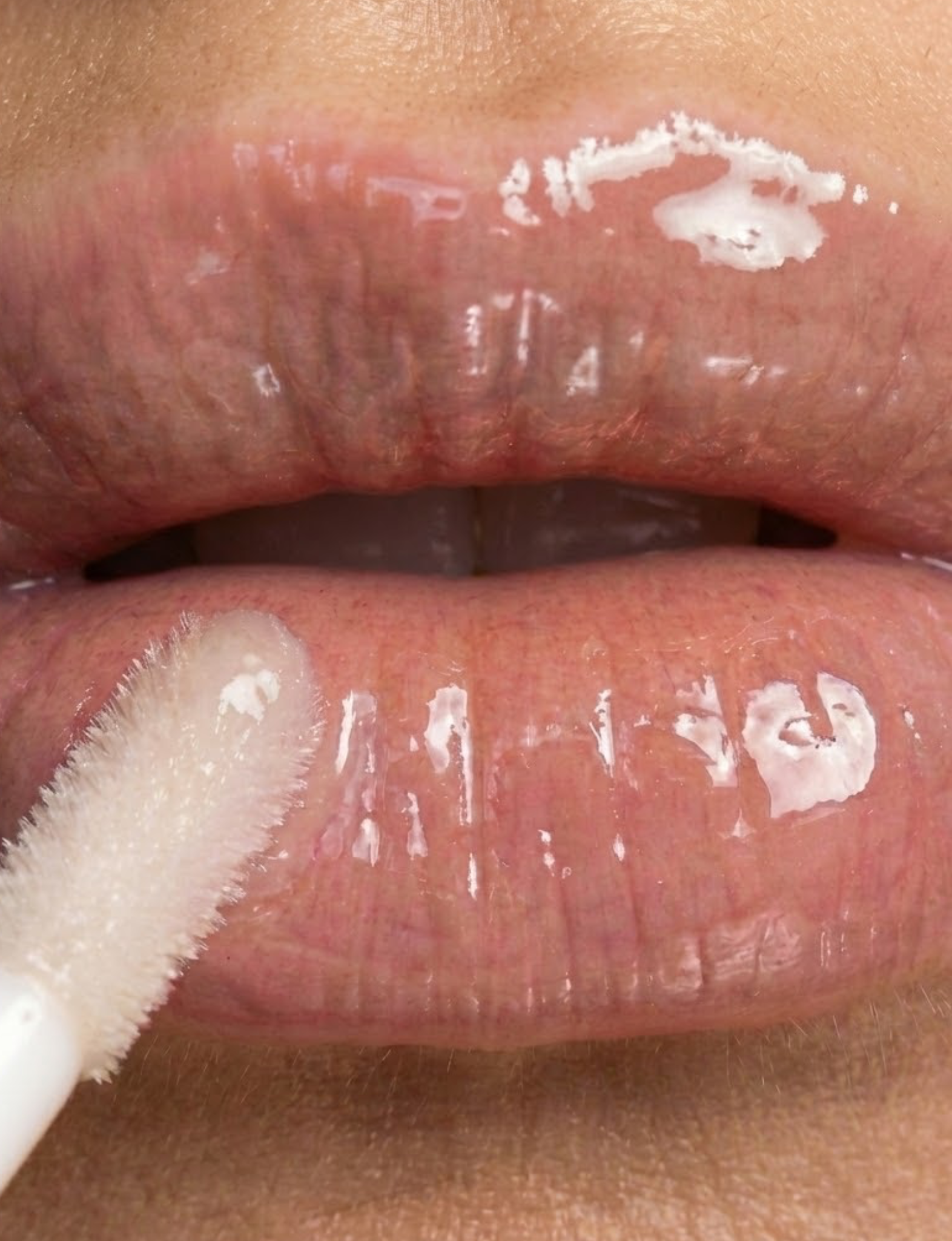 Nubyén Nude Lip Plumping Augmentation Gloss -best safe, reversible lip plumper and a natural alternative to fillers for fuller lips.