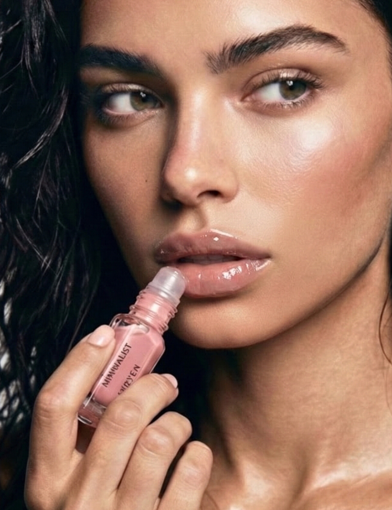 Achieve instant volume with Nubyen Lip Plumping Oil – enriched with marine collagen and AHAs for hydrated, plump lips.