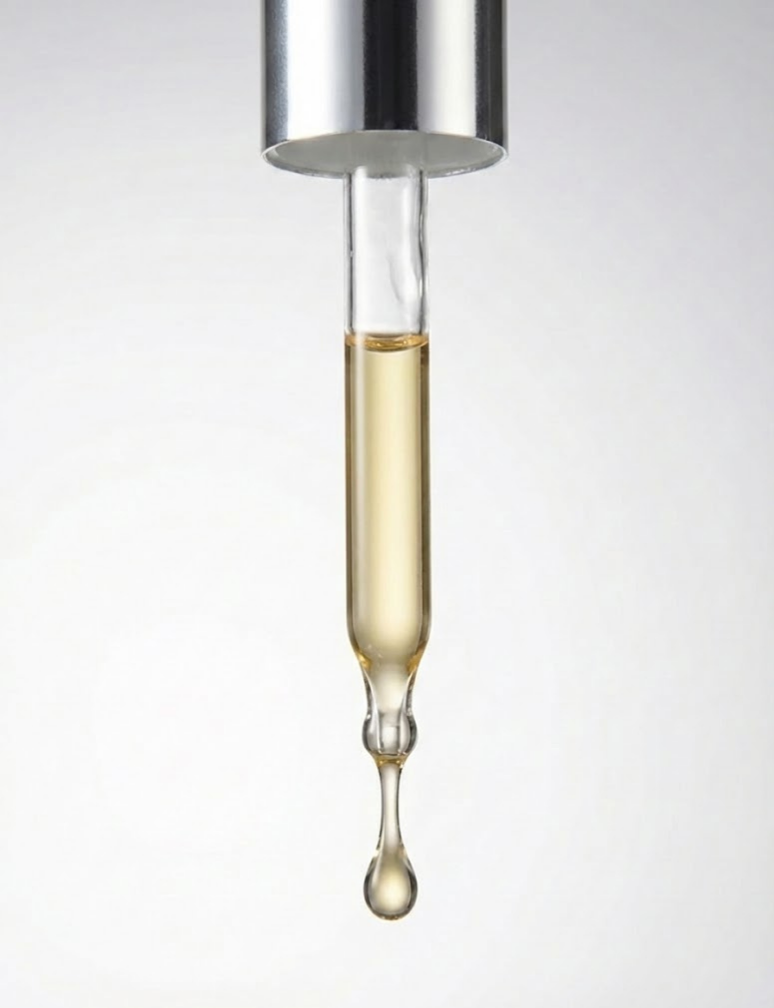 Beautox natural alternative to Botox, vegan skin enhancement serum with Niacinamide, adaptogen amino complexes, and recyclable glass packaging, designed for glowing, lifted skin. Suitable for all skin types.