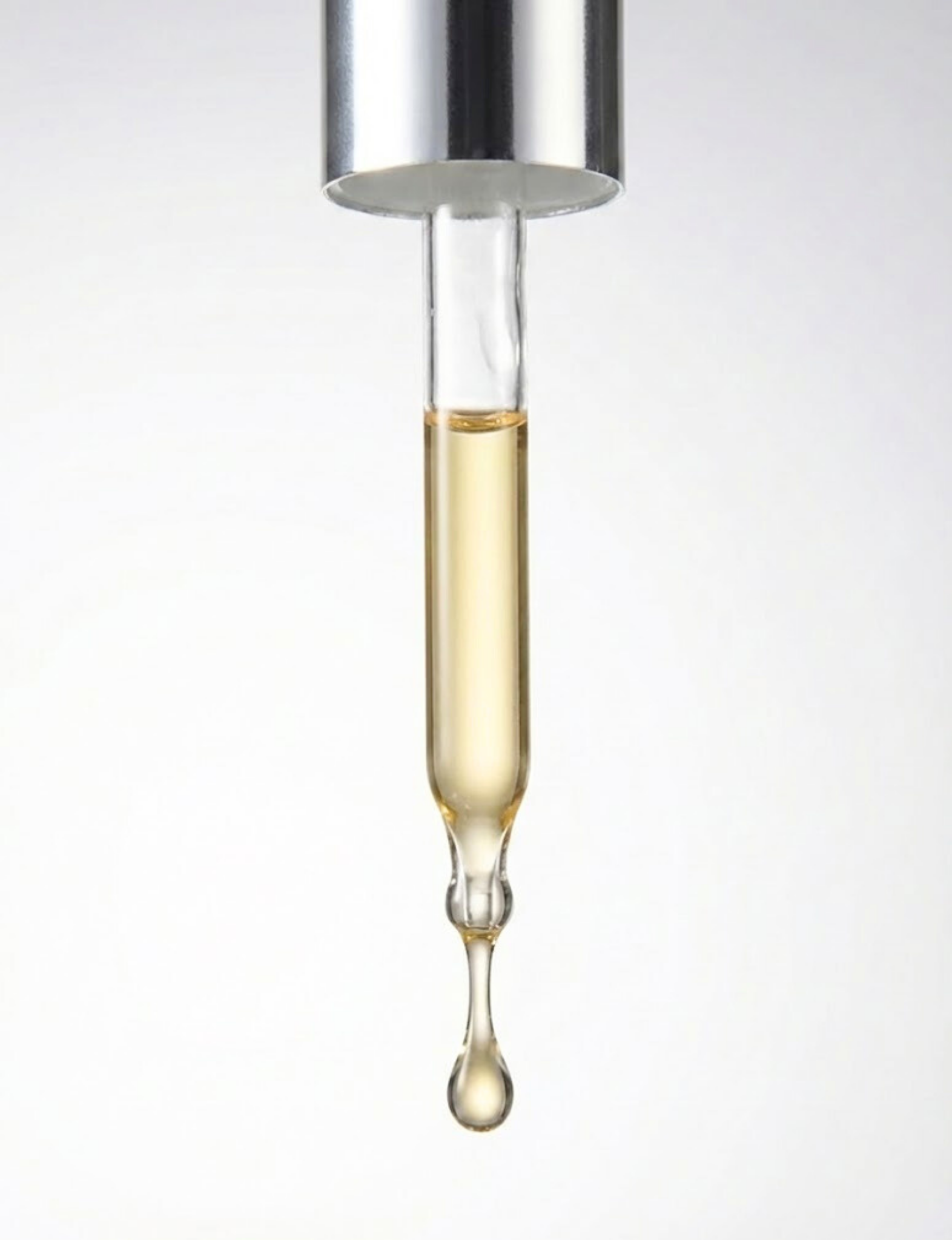 Beautox natural alternative to Botox, vegan skin enhancement serum with Niacinamide, adaptogen amino complexes, and recyclable glass packaging, designed for glowing, lifted skin. Suitable for all skin types.