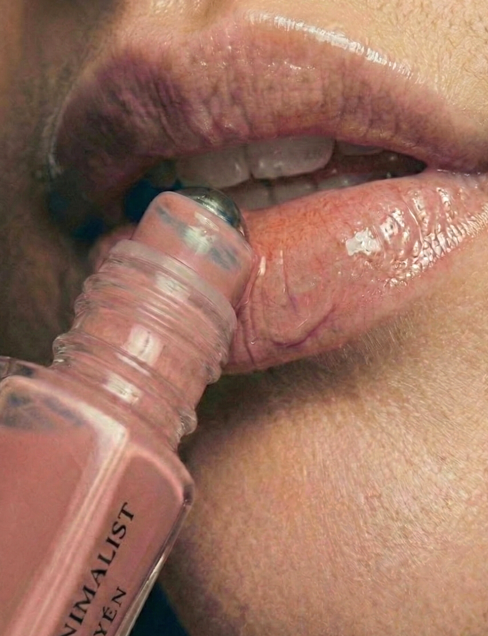 Achieve instant volume with Nubyen Lip Plumping Oil  enriched with marine collagen and AHAs for hydrated, plump lips.