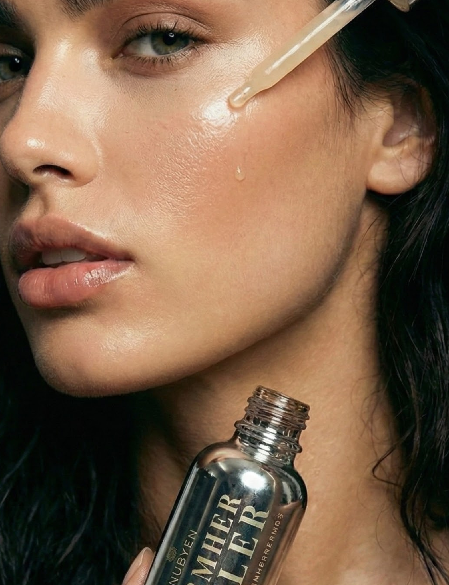 Nubyén Dermher Filler Skin Serum – Vegan alternative to injectable fillers with natural ingredients like Hyaluronic Acid, Reishi, and Melon to lift and brighten skin for a youthful glow.