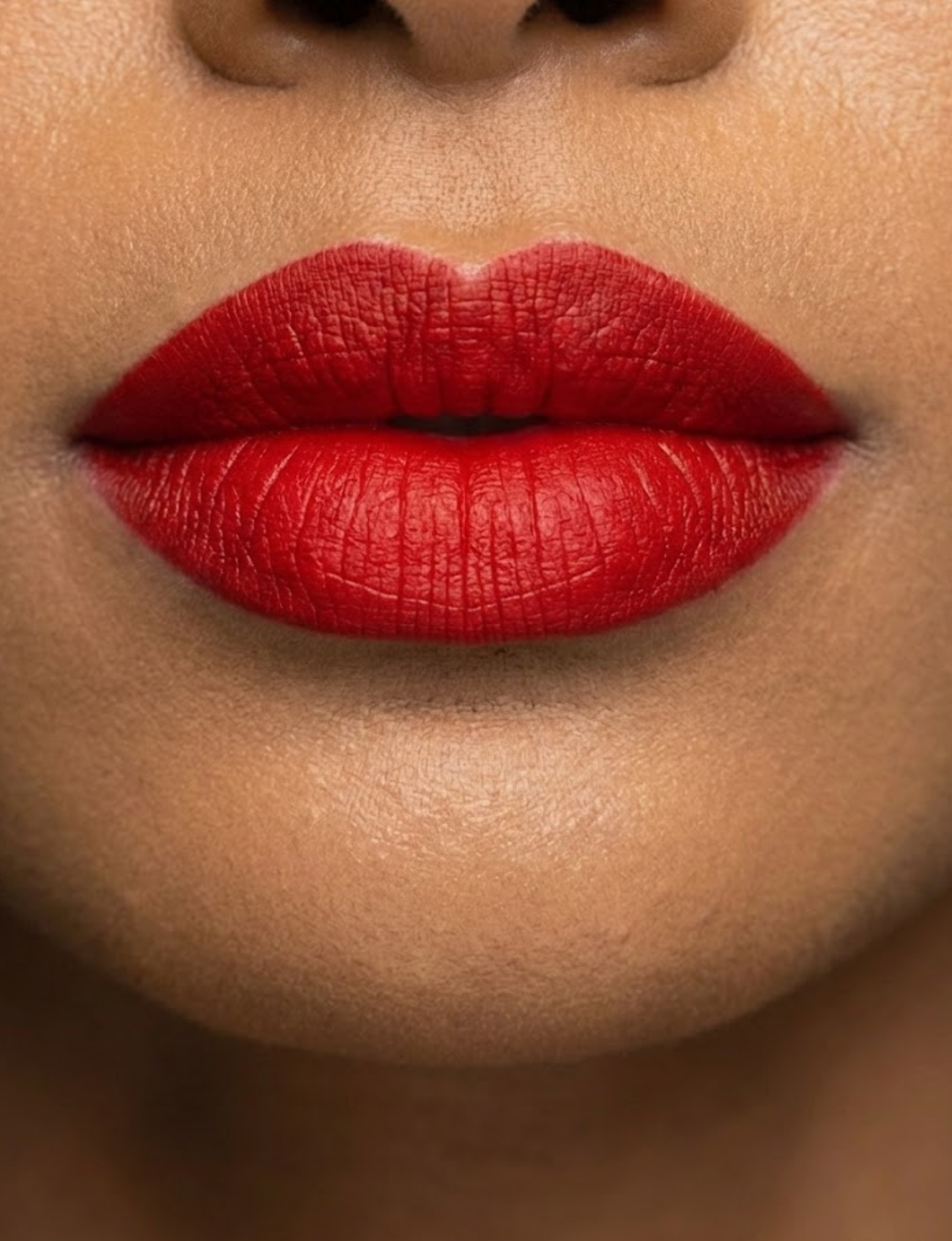  Nubyén Lip Prosperity Plumping Matte Lipstick – A luxurious matte lipstick that plumps, hydrates, and enhances lip volume naturally. Infused with nourishing ingredients like hyaluronic acid and cinnamon, it delivers bold, long-lasting color while keeping lips smooth and moisturized. 100% vegan, cruelty-free, and free from parabens and sulfates, this lipstick is perfect for fuller, healthier-looking lips. Created by medical professionals, it combines beauty and science for confident, radiant results