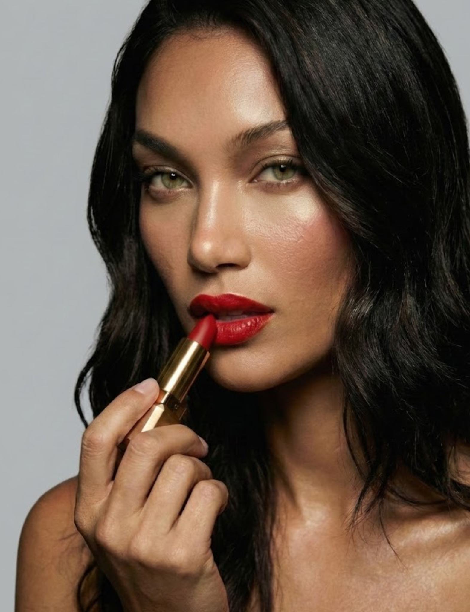 Nubyén Lip Prosperity Plumping Matte Lipstick – A luxurious matte lipstick that plumps, hydrates, and enhances lip volume naturally. Infused with nourishing ingredients like hyaluronic acid and cinnamon, it delivers bold, long-lasting color while keeping lips smooth and moisturized. 100% vegan, cruelty-free, and free from parabens and sulfates, this lipstick is perfect for fuller, healthier-looking lips. Created by medical professionals, it combines beauty and science for confident, radiant results