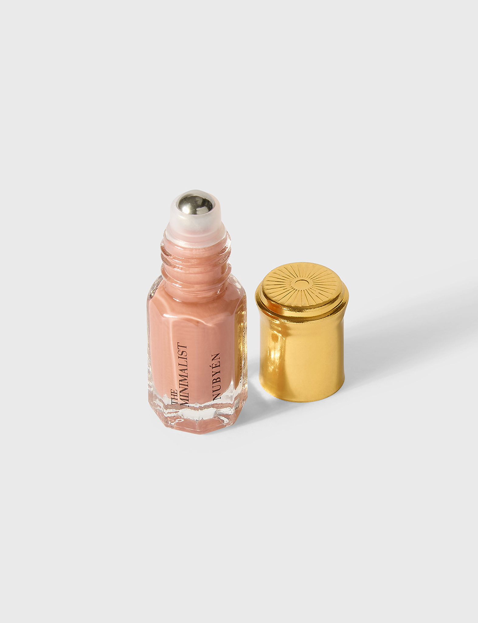 Achieve instant volume with Nubyen Lip Plumping Oil – enriched with marine collagen and AHAs for hydrated, plump lips.