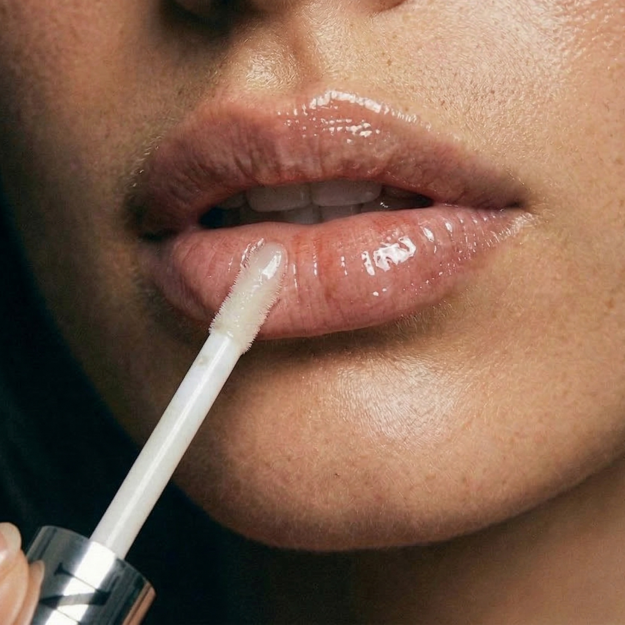 Nubyén Nude Lip Plumping Augmentation Gloss -best safe, reversible lip plumper and a natural alternative to fillers for fuller lips.