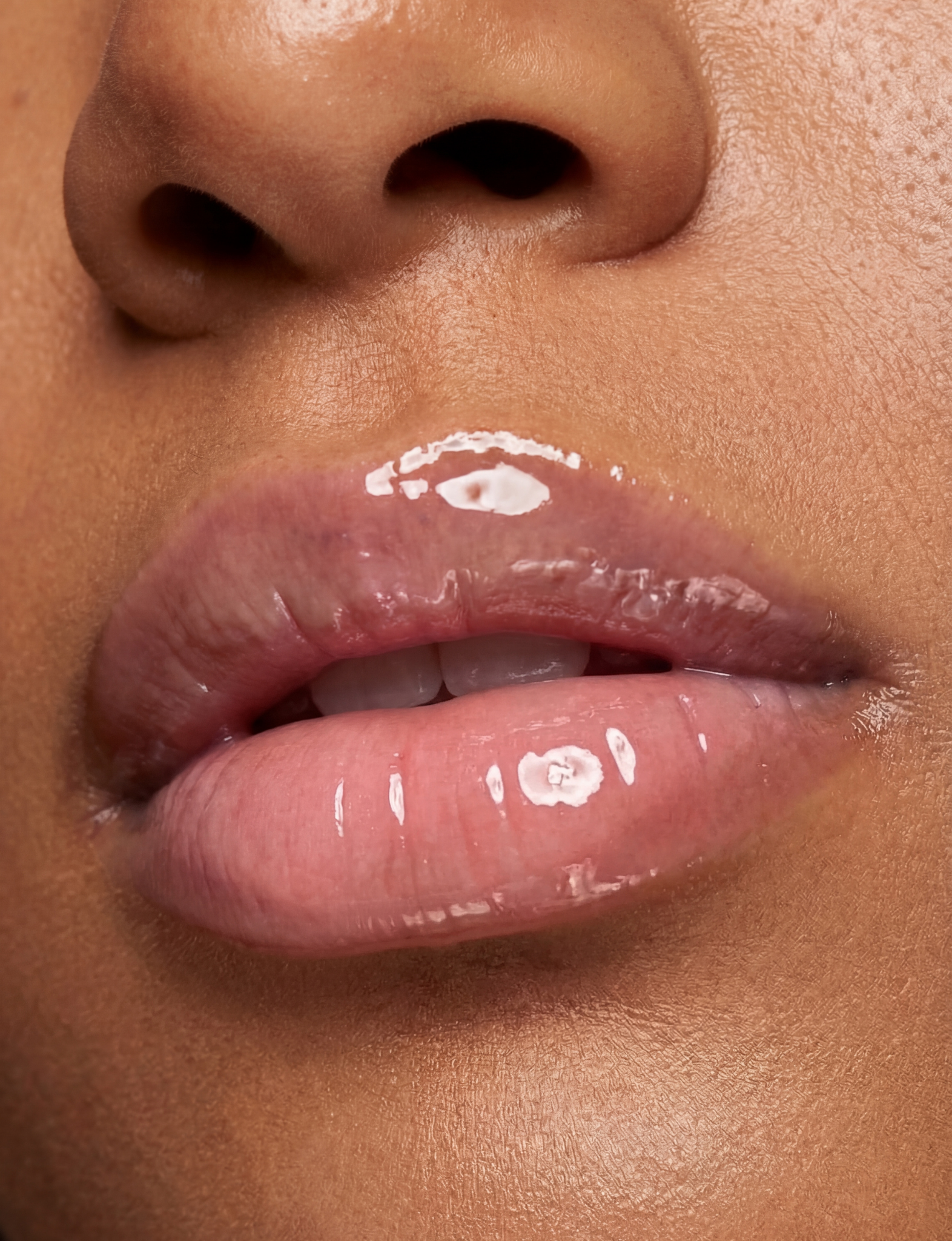 Nubyen lip plumper, best lip plumper, lip plumping gloss, nubyen lip plumping balm, lip plumping balm, This Lip plumping gloss Nubyen Nude, its our best selling vegan and cruelty free gloss for fuller lips instantly, has natural ingredients such as collagen &amp; hyaluronic acid, best lip plumping lipgloss, best lip plumper, lip filler, full lips, lip injections, to faced lip injection, nubyen nude , nubyen lip fila, nubyen lip plumping balm , lip fila, tinted lip plumping elixir, nubyen nude , refy, sephora,