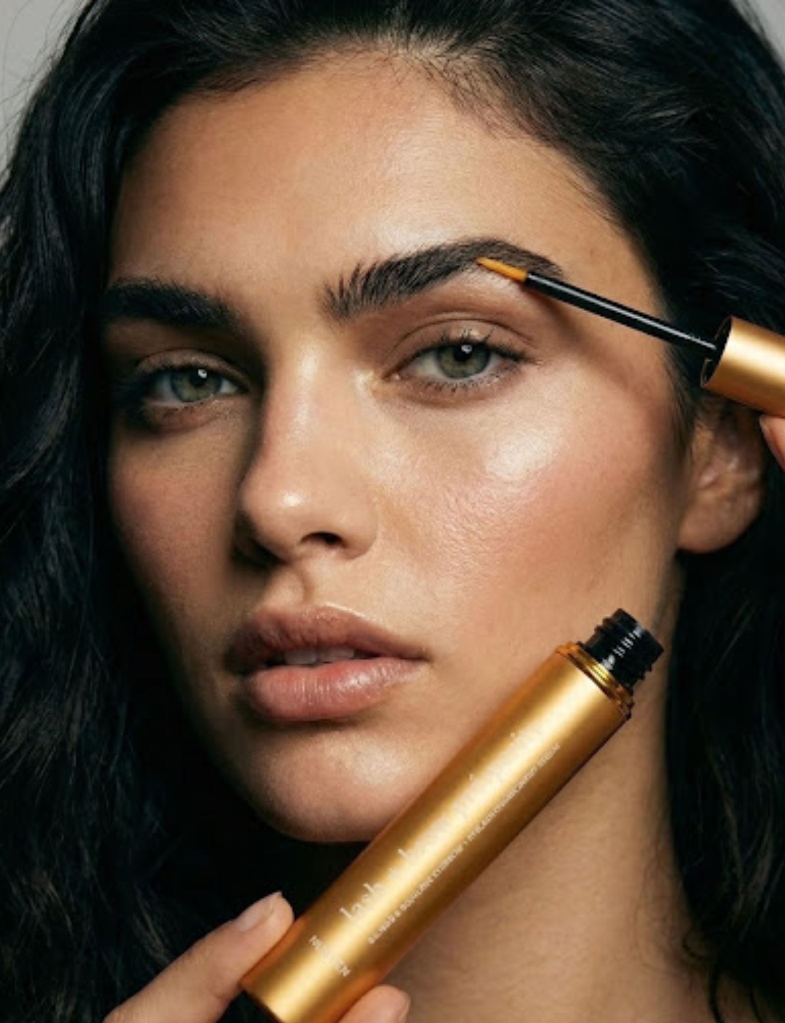 Rejuvenate and strengthen lashes and brows with Nubyén Lash + Brow Prosperity Growth Enhancer. This 100% natural serum combines Baobab, Olive Squalene, Tamanu, and Candlenut oils to repair and nourish hair follicles. Infused with rosemary and raspberry seed extracts, it rebuilds keratin bonds for fuller, thicker brows and lashes. Lightweight, fast-absorbing, and free from harsh chemicals, it's the perfect solution for safe and natural lash and brow enhancement. Pair with Restore Me Brow Pomade for ultimate 